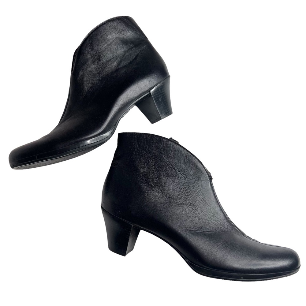 Munro Robyn Zipper Booties Soft Supple Black Leather Witchcore Hocus Pocus